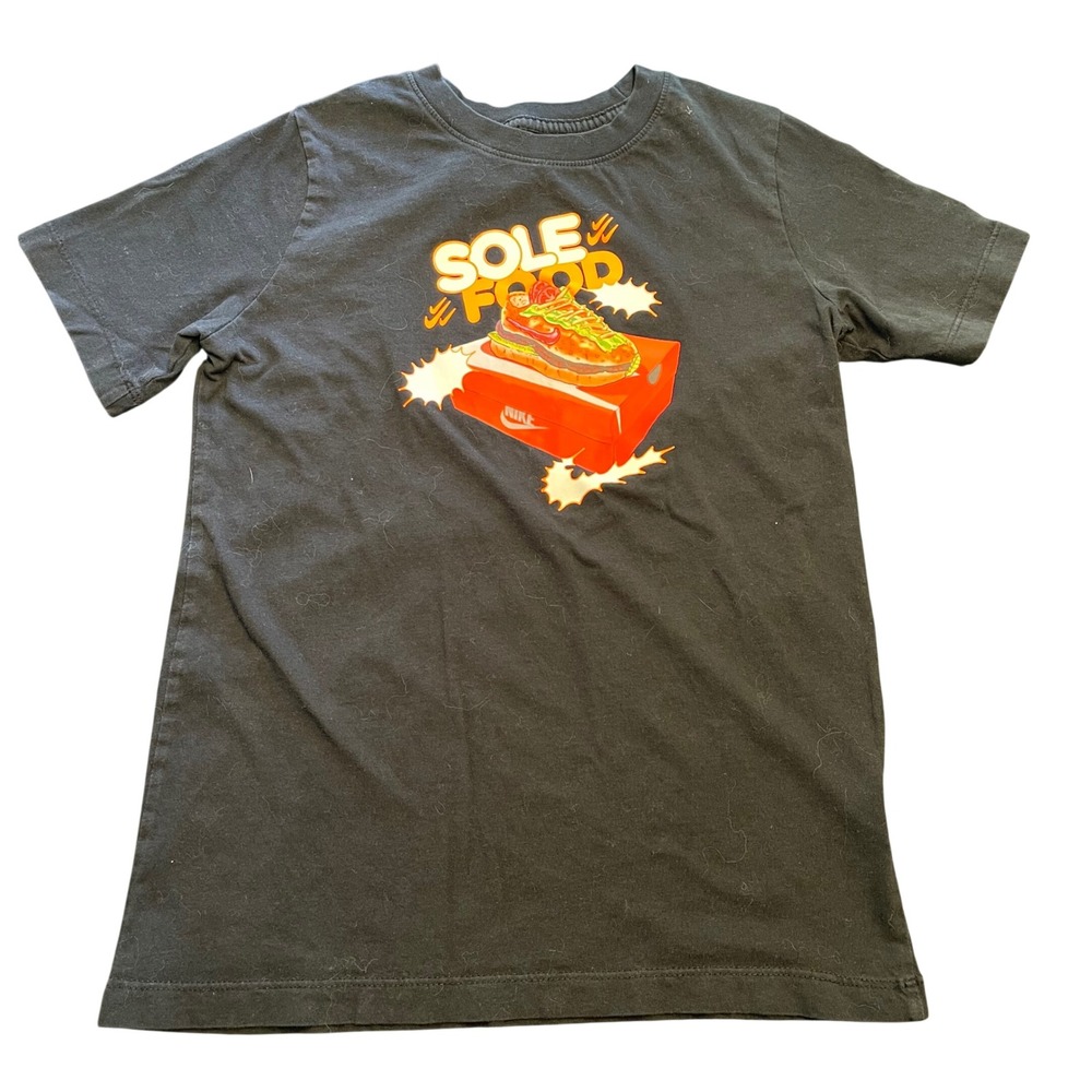 Nike Sole Food Burger Sneaker Graphic Tee Black Short Sleeve DO1827-010 Boys L